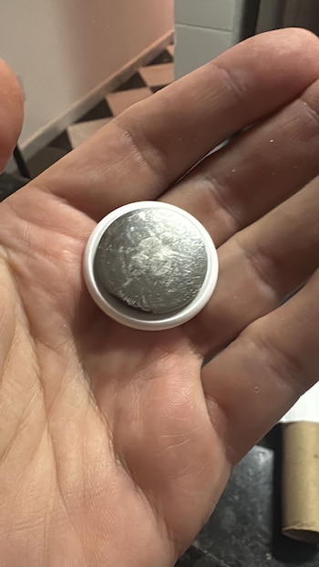 Rosa encontró un localizador en