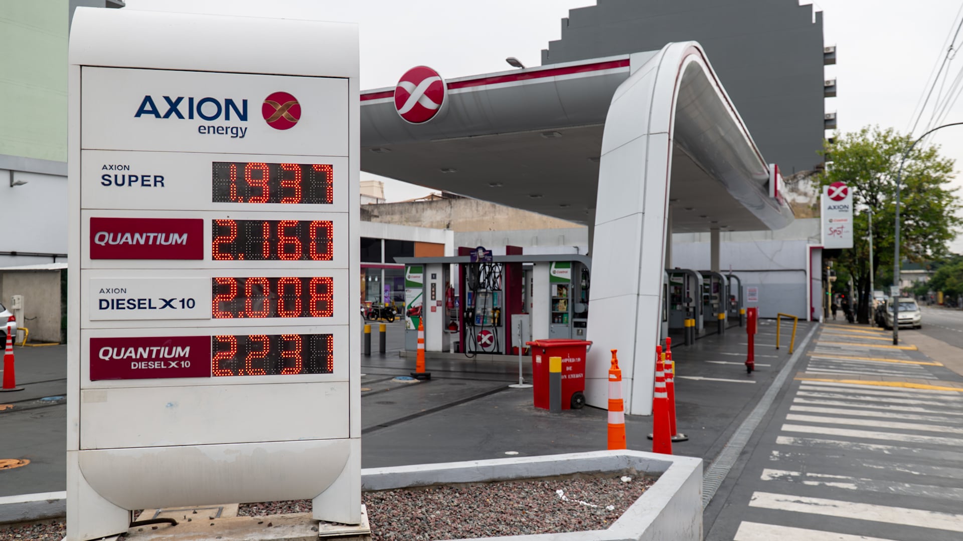 Los precios en las pizarras de Axion se movieron en torno a 6% en las últimas dos semanas (Fotografía: Adrián Escandar)