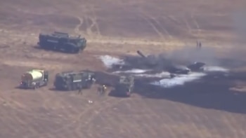 Un avión militar se estrelló en una base aérea del Cuerpo de Marines de California y desató un incendio