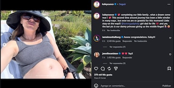 Kaley Cuoco mostró parte de su proceso de embarazo. (Instagram)