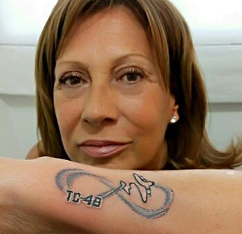 Cecilia Viberti se tatuó en