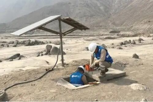 Cuatro estaciones de monitoreo con sensores, cámaras y equipos especializados permiten observar variaciones de caudal y nivel de agua durante lluvias intensas.