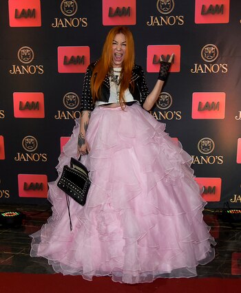 Fiesta 2000 programas de LAM - Alfombra roja