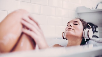 Ya sea para abstraerse de