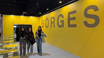 Todo lo que sobre Borges en la Feria del Libro: una muestra inmersiva, un laberinto, su costado mediático y muchas charlas