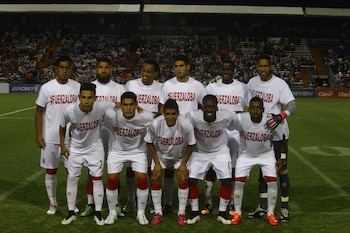 Jean Deza en la selección