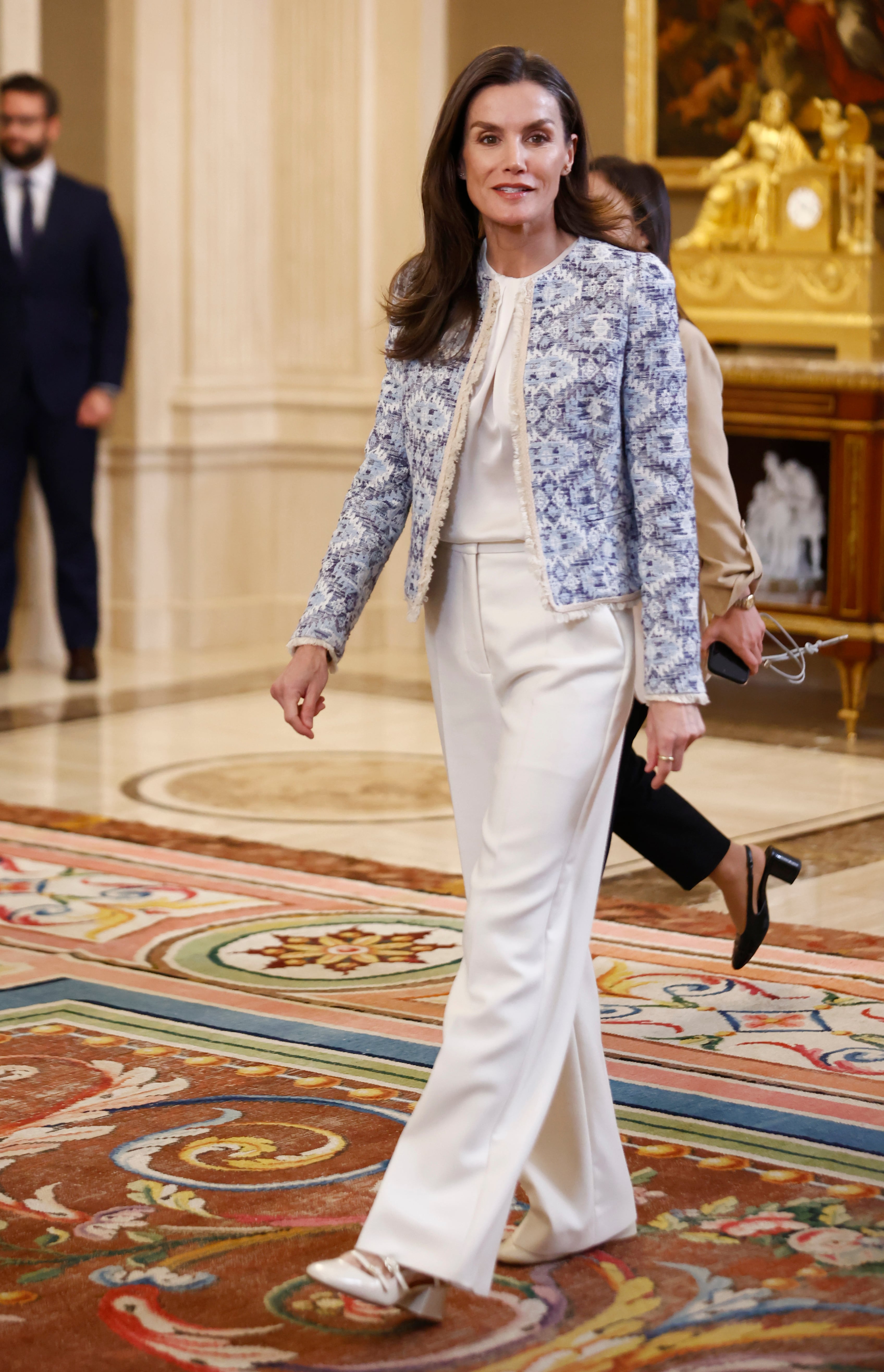 La reina Letizia recibe en el Palacio de La Zarzuela a una representación de la Agencia de las Naciones Unidas para los Refugiados (ACNUR). (Antonio Gutiérrez / Europa Press)