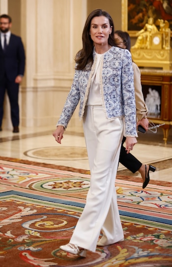 La reina Letizia recibe en el Palacio de La Zarzuela a una representación de la Agencia de las Naciones Unidas para los Refugiados (ACNUR). (Antonio Gutiérrez / Europa Press)