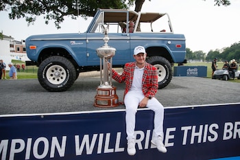 Emiliano Grillo con el título