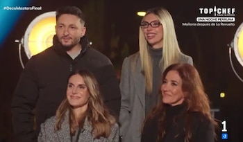 Alejandra Rubio y otros familiares en la final de Decomasters. (RTVE)
