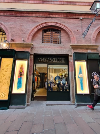 La entrada del local Sandra