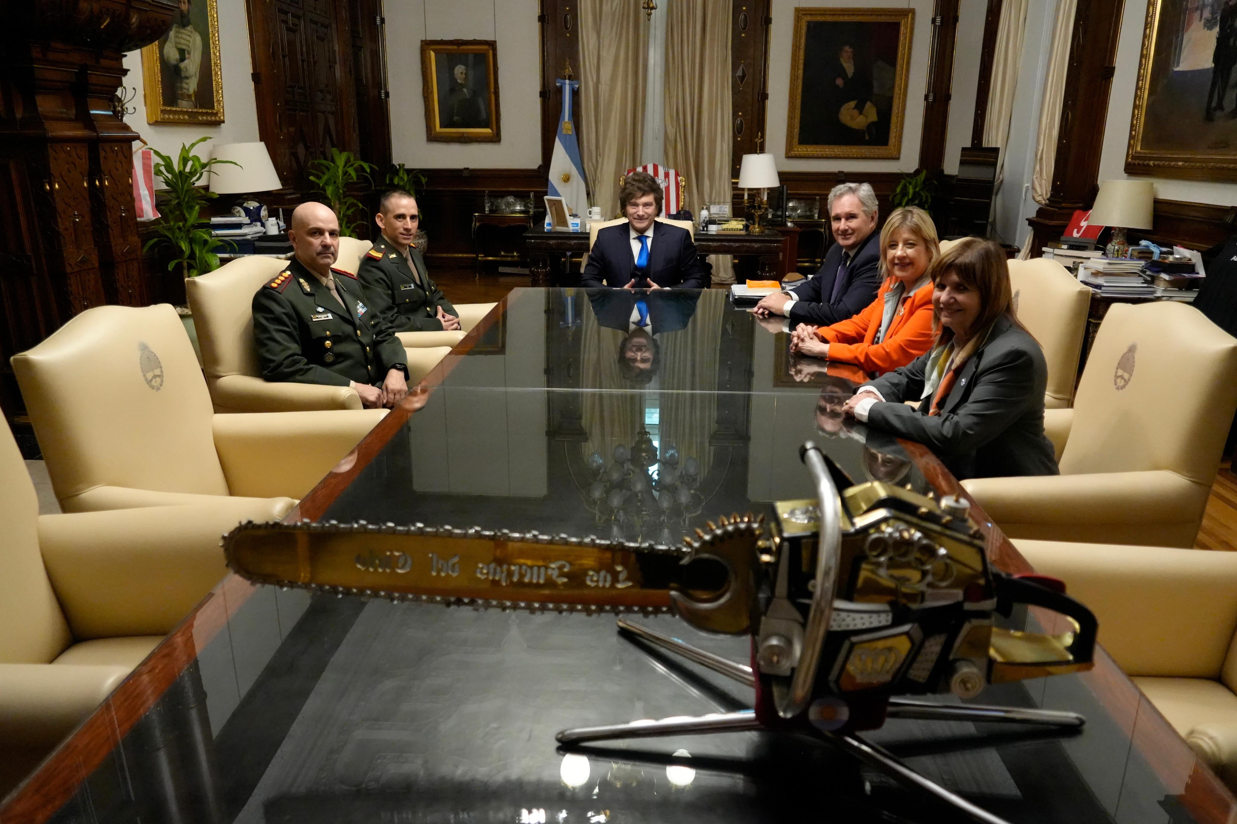 Durante la emotiva reunión, Gallo relató detalles de su detención en el centro Rodeo I y el presidente destacó la gestión para lograr su liberación