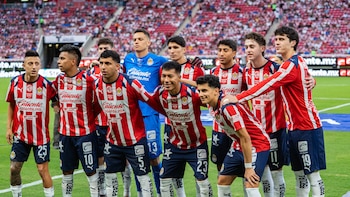 Jugador formado en Chivas se va del club rumbo al Apertura 2026 tras perder su lugar con Gabriel Milito: “Fue mi casa durante 13 años”