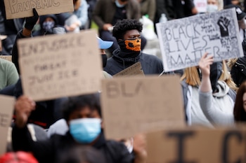 Las manifestaciones en Manchester, Reino Unido (REUTERS/Phil Noble)