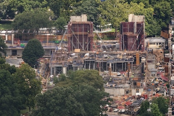 El National Trust for Historic Preservation impulsó la demanda para frenar la construcción, mientras la administración de Trump sostiene que la organización no tiene legitimación para litigar (AP foto/Tierney L. Cross)