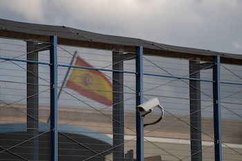 Una cámara de vigilancia en un Centro de Internamiento de Extranjeros (CIE) de Barcelona (David Zorrakino / Europa Press)