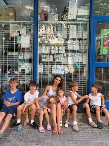 Hilaria Baldwin intenta que sus hijos tengan una relación sana con la comida. (Instagram)