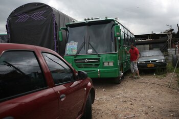 Mujer frustra robo en servicio