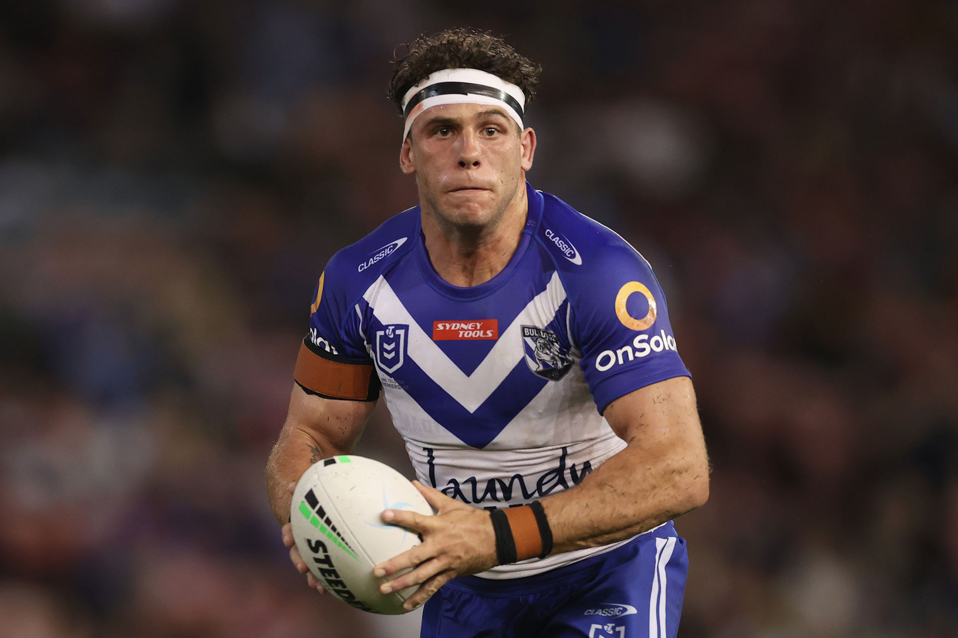 Adam Elliott, ex compañero de