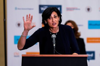 La directora de los Centros