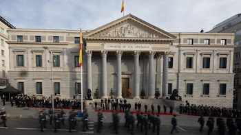 Vox rechaza "fingir normalidad institucional"