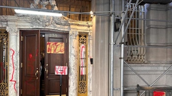 El consulado de Polonia en Nueva York fue blanco de dos actos de vandalismo en tres días