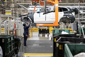 El defecto en los autos híbridos enchufables de BMW puede provocar un incendio incluso con el vehículo estacionado y el encendido apagado (REUTERS/Bob Strong/File Photo)
