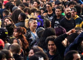 La programación, diseñada para habitantes y visitantes, integra diferentes expresiones artísticas y espacios comunitarios, consolidando el festival como motor de encuentro generacional en la ciudad - crédito Rock al Parque