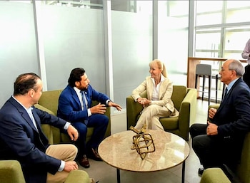 El alcalde de Cali, Alejandro Eder, confirmó el recibimiento del funcionario salvadoreño dentro de la llegada de delegaciones de alto nivel para la posesión presidencial - crédito @VCpresidenciaSV/X