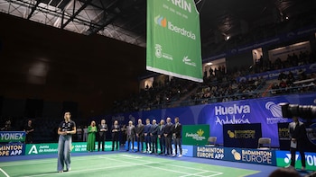Carolina Marín se despide del bádminton con un emocionante homenaje en Huelva