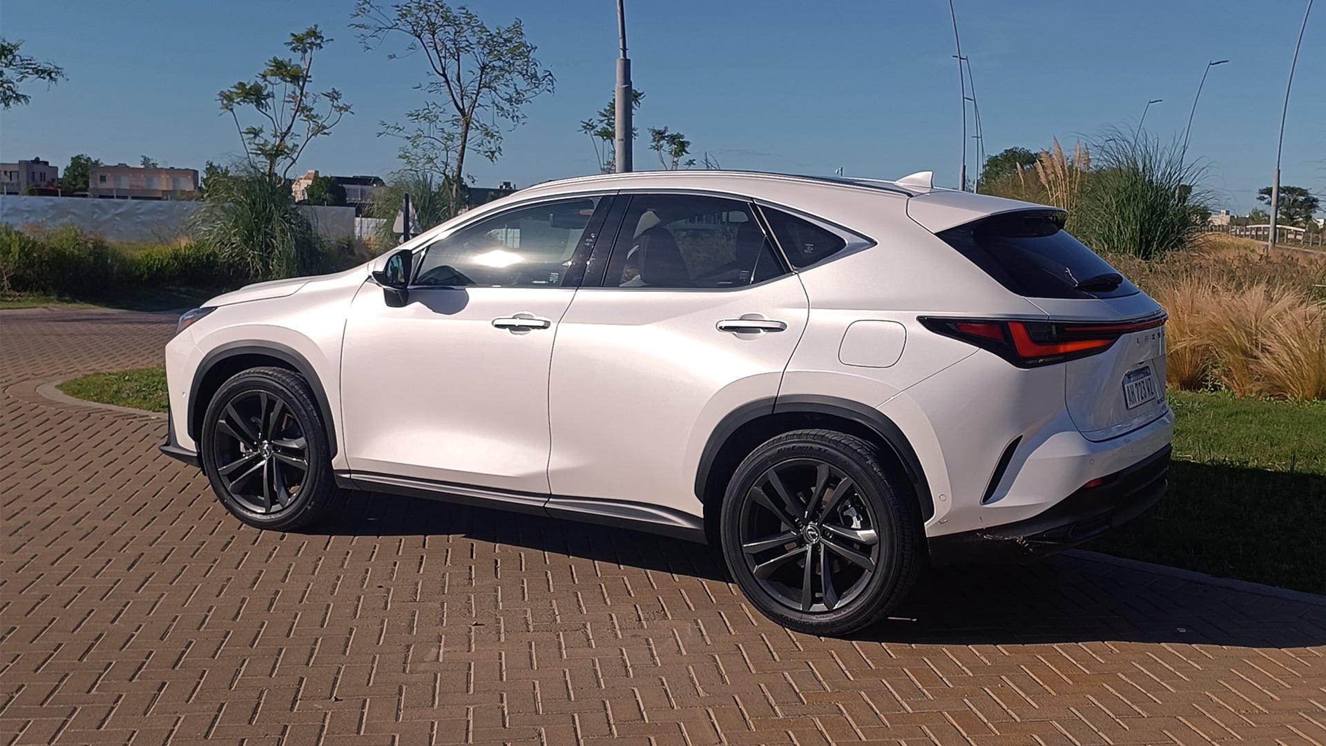 El Lexus NX 350h Luxury es la combinación de un vehículo elegante, potente y sustentable. Fue el modelo más vendido de la marca en Argentina en 2025. (Infobae)