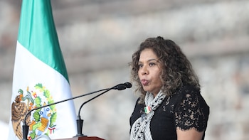 María José Alcalá extiende hasta