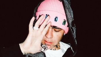 Junior H levanta la voz