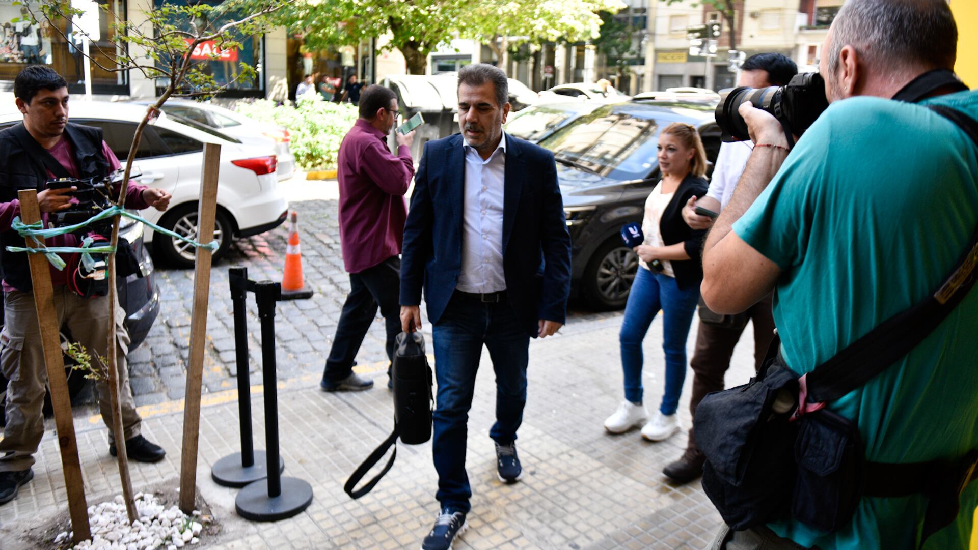 Cristian Ritondo llega a una reunión en la sede de PRO (Foto: Adrián Escándar)
