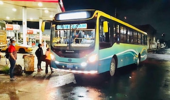 Rutas de transporte colectivo de El Salvador regresan al centro de San Salvador./ Cortesía