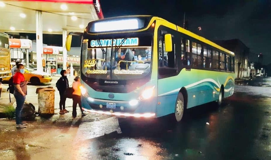 Rutas de transporte colectivo de El Salvador regresan al centro de San Salvador./ Cortesía