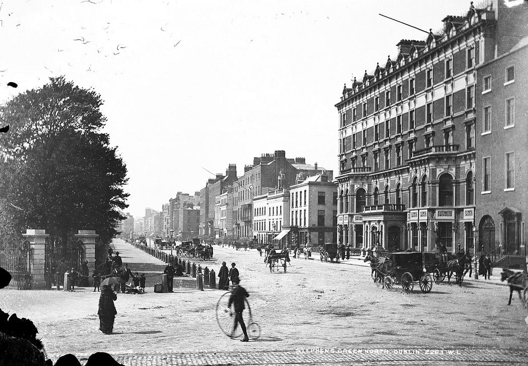 El gran incendio de whisky de Dublin comenzó el 18 de junio de 1875 en el depósito de Laurence Malone, en el barrio de Liberties