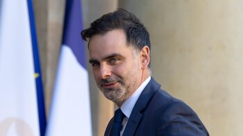 El Gobierno francés presenta su