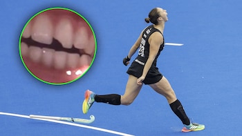 “Lo agarro y era mi diente”: el percance que sufrió una de Las Leonas en medio de los festejos en un club nocturno tras ganar el Mundial