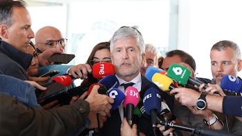 España incauta más de 40.000 kilos de cocaína en dos operaciones: la mayor cantidad encontrada en un barco y casi 80 detenidos