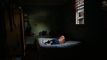 La energía se agota en Cuba, pero la represión continúa
