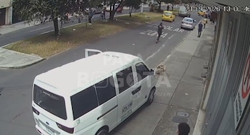 El hombre fallecido presentó una herida en la pierna y la segunda víctima sufrió una lesión en el brazo - crédito Captura de video