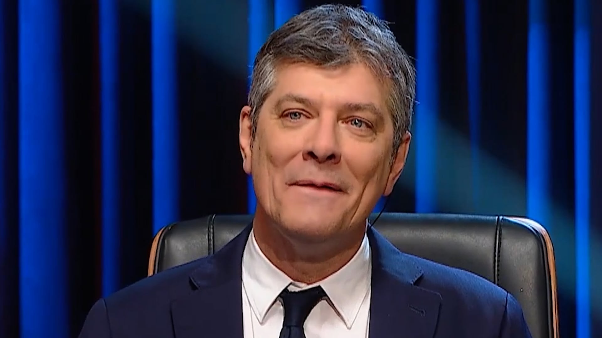Mario Pergolini interrumpió la emisión de su programa para elogiar la barba de un invitado