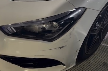 Así quedó el carro de