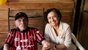 “Trabajar mucho, encomendarse a Dios y comer sano”: la sencilla receta de José Flores, el hombre de 119 años que quiere llegar al Guinness