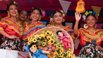 Miles de fieles se reunieron por el inicio de las fiestas de Santo Domingo de Guzmán en Nicaragua