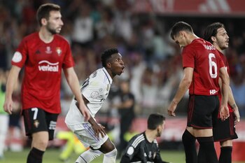 Vinícius celebra el segundo gol