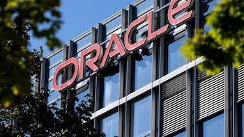 Oracle planea levantar hasta 42.200