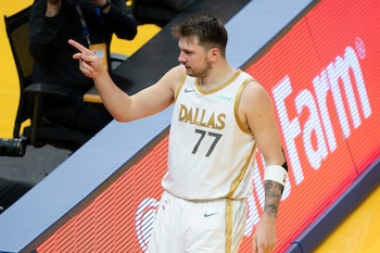 Doncic sumó 15 tantos en