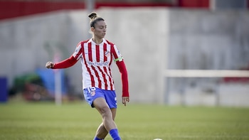 La colchonera Silvia Lloris sufre